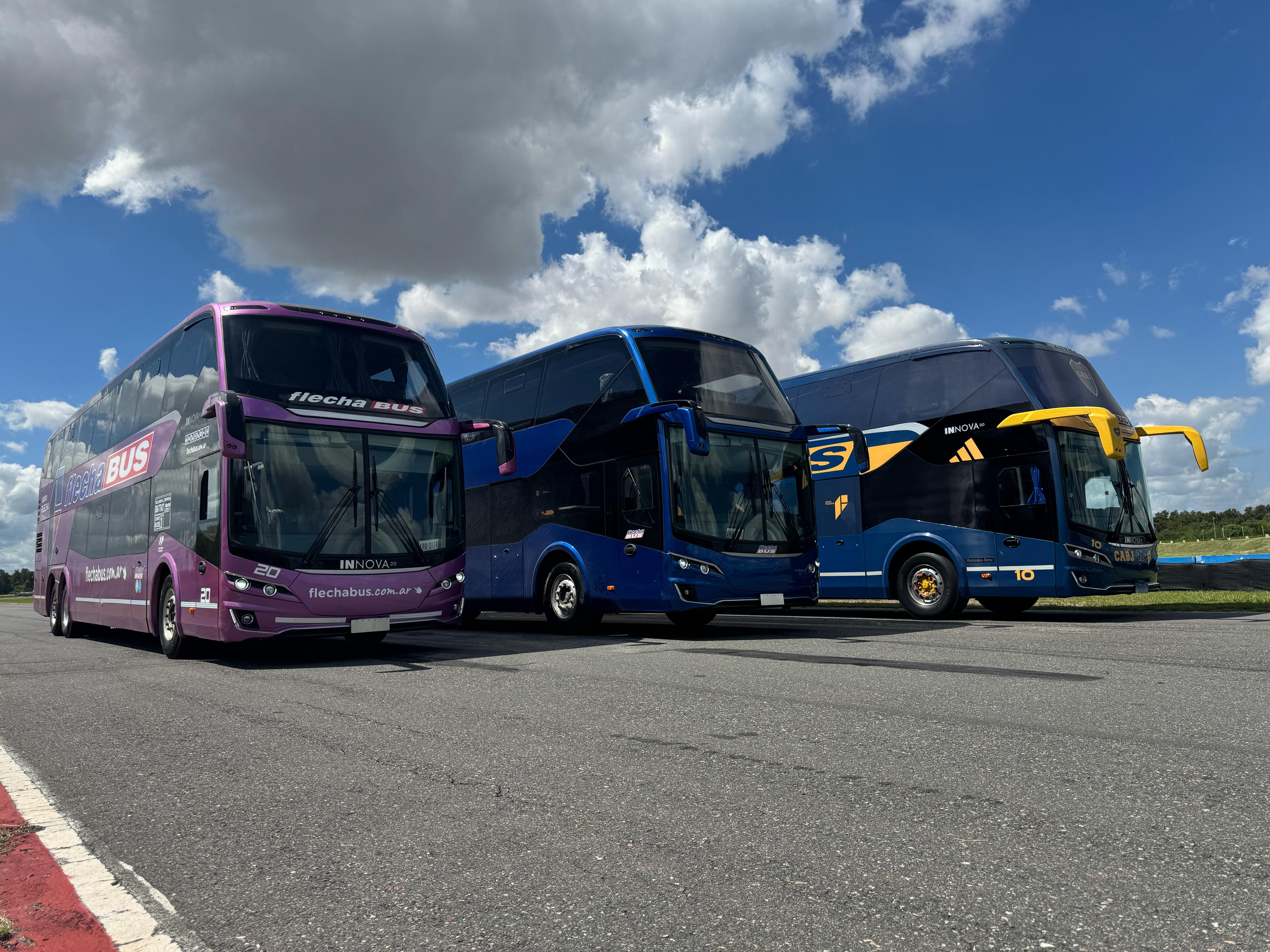 Flota de unidades doble piso Busscar